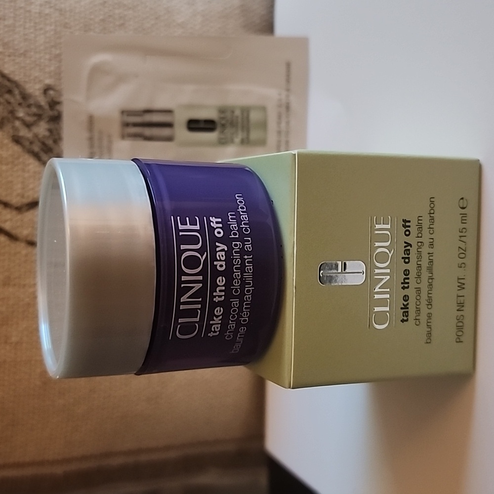 CLINIQUE take the day off Charcoal Cleaning balm. .5 oz/15 ml NIB
